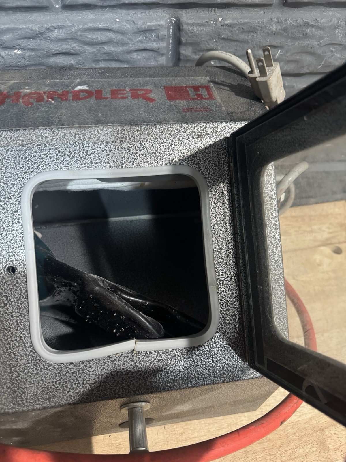 Handler Sandblaster Model 51 115 Volts