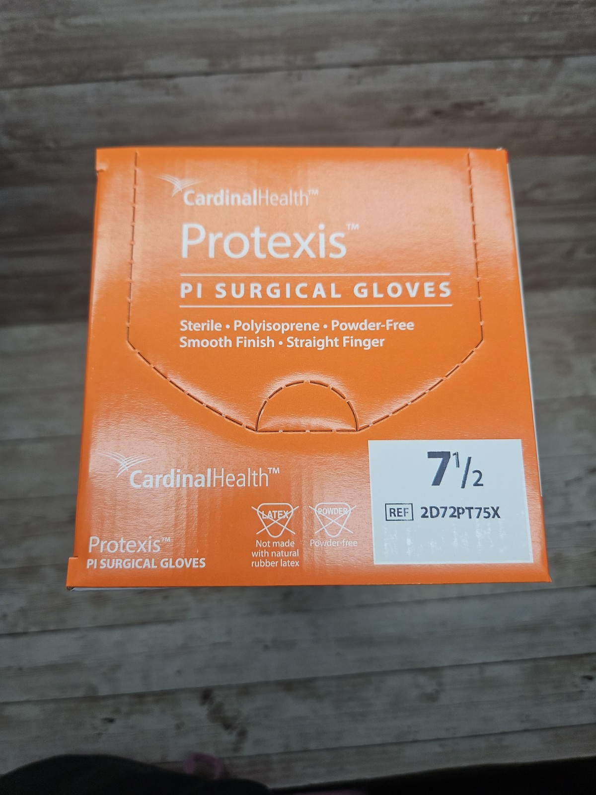 Protexis PI Surgical Gloves *1 CASE 200 Pair* Cardinal Size: 7.5 Exp: 12/26