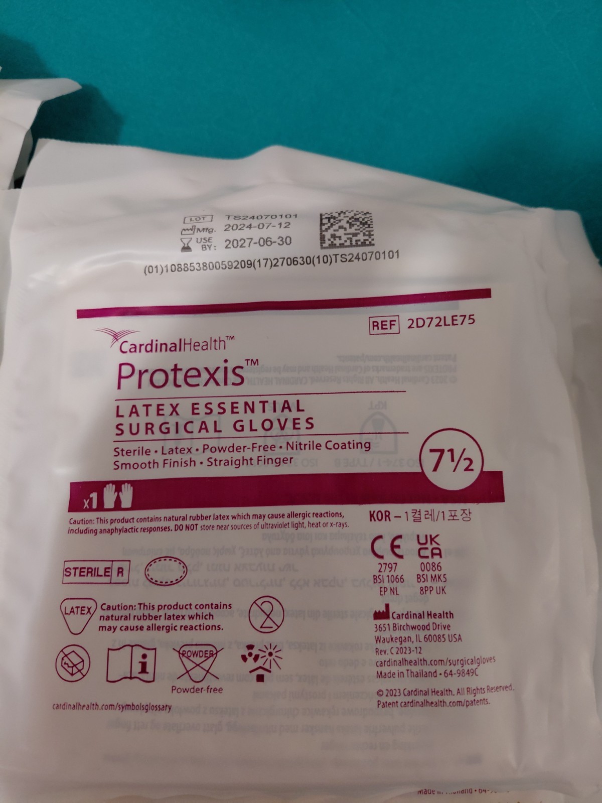 Surgical Gloves clearance. Size from 5.5 to 8. Expired
