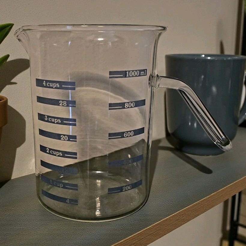 Borosilicate Glass Chemistry Lab Beaker Measuring Cup Pour Spout Handle 1000 ML