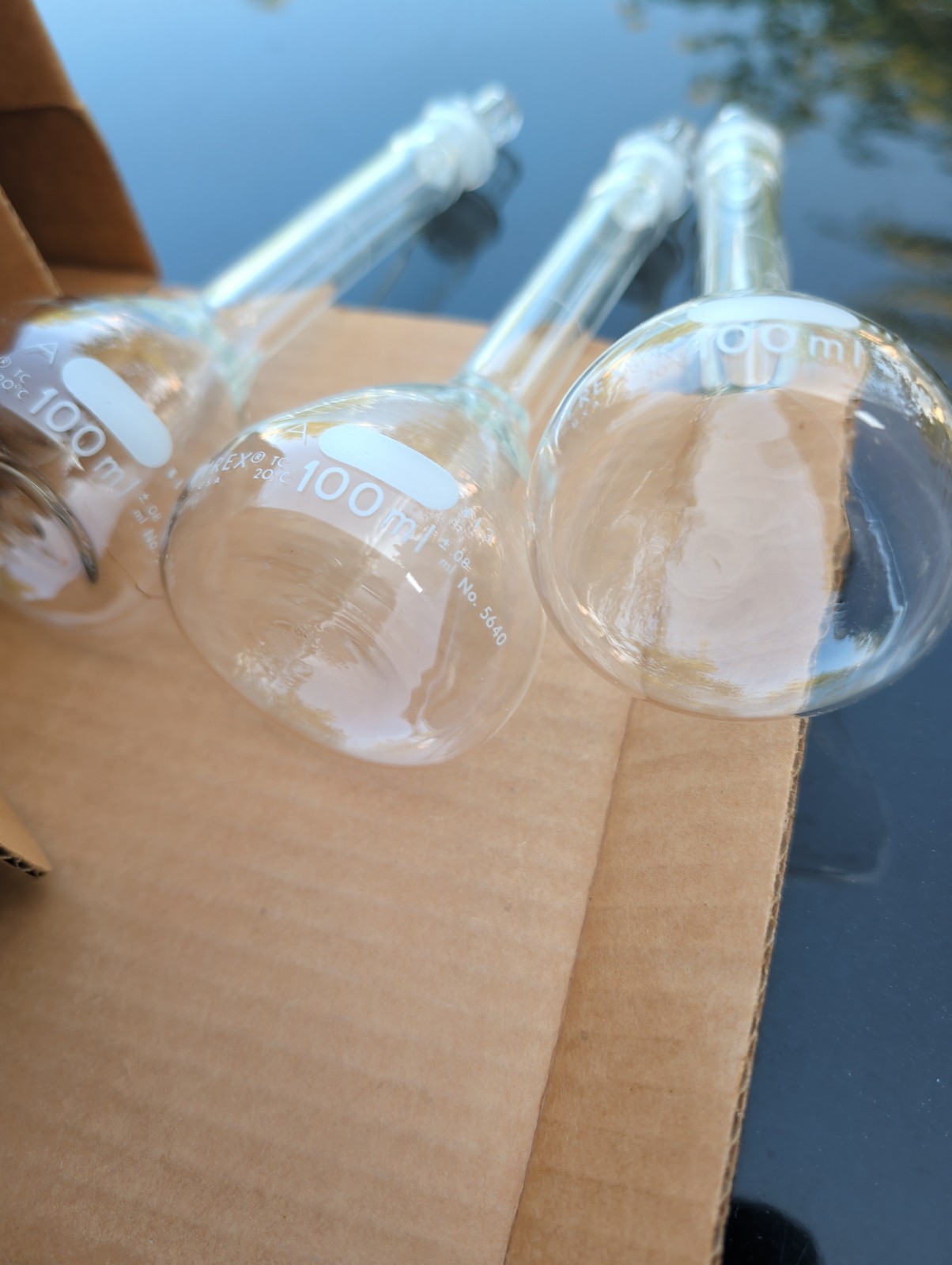 THREE PYREX Labware 100 ml 5640 Flask Glass new in the orig box