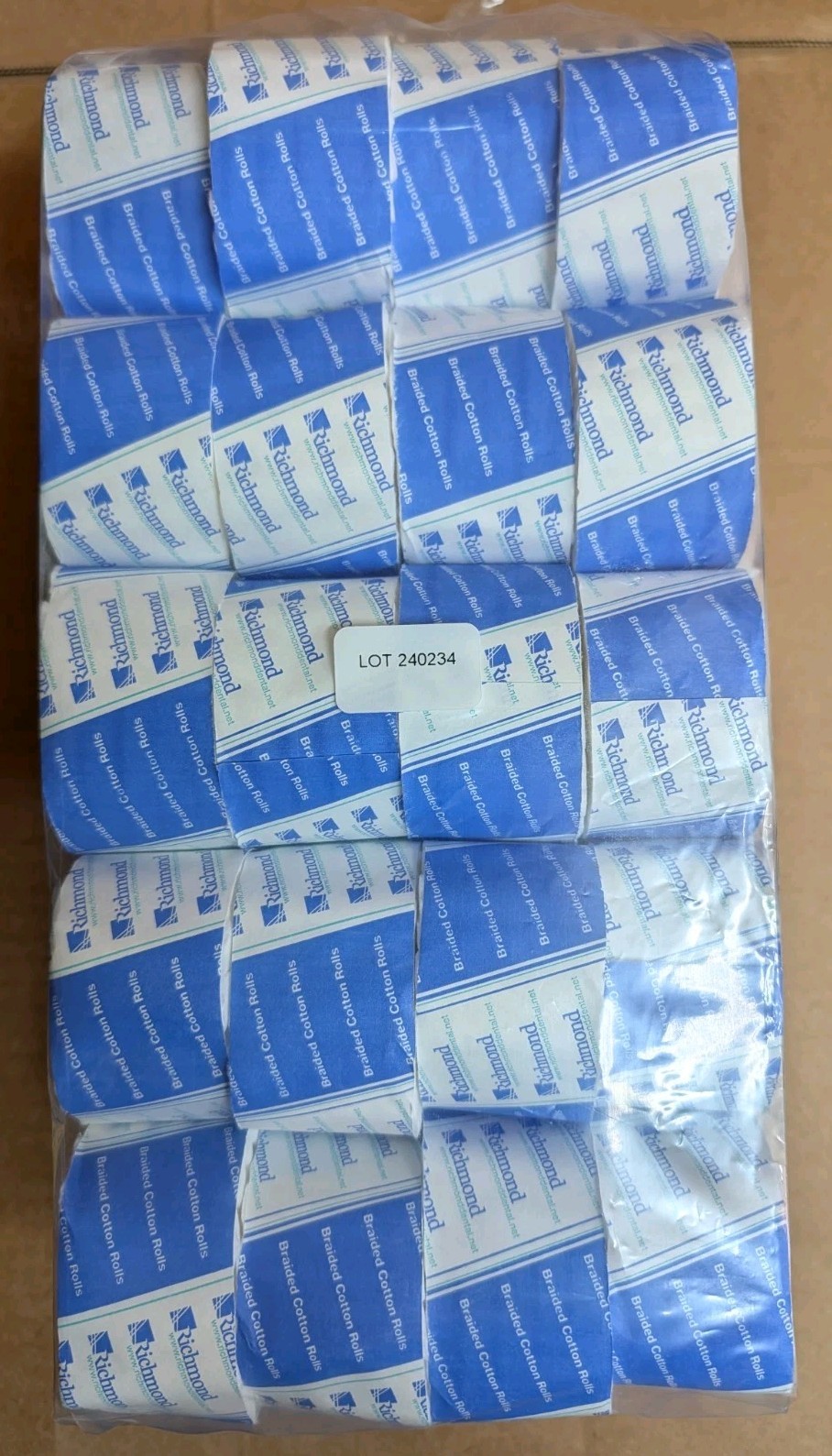 Richmond Dental Cotton Rolls Med 1.5″ 3/8″ 2000/Box Braided Non-Sterile 200204