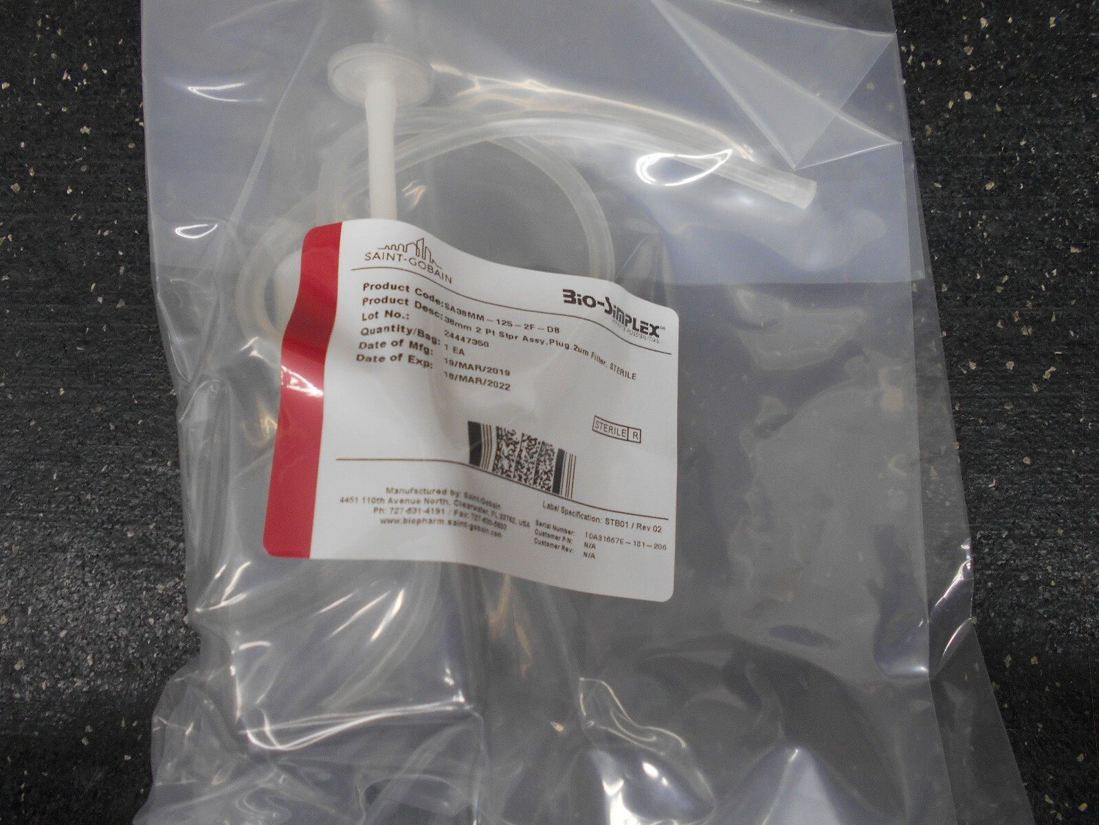 BOX OF 40 SAINT GOBAIN SA33mm 125ML STERILE 2 PORT STOPPER ASSEMBLY