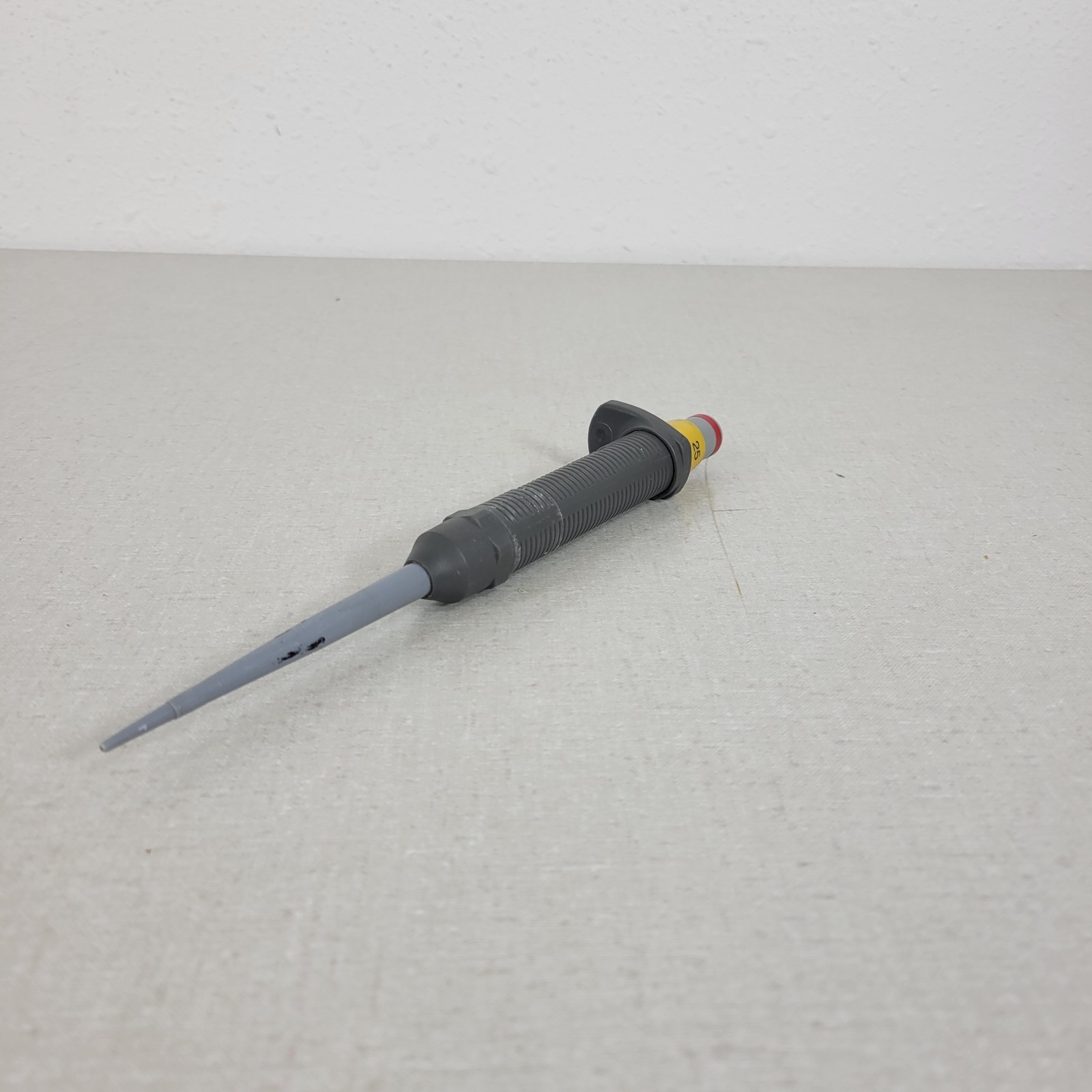 Vintange EPPENDORF 3130 Standard Pipette 25 uL Pipettor Pipet