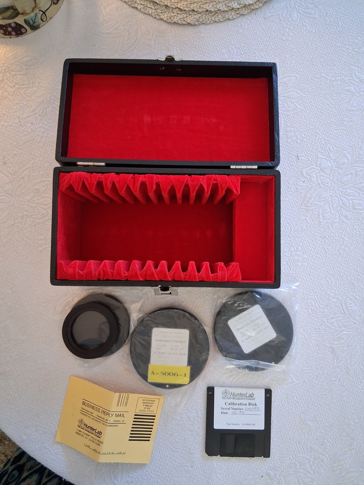 Hunter Associates, Laboratory. Inc. Reston Virginia. USA. Box and Misc.
