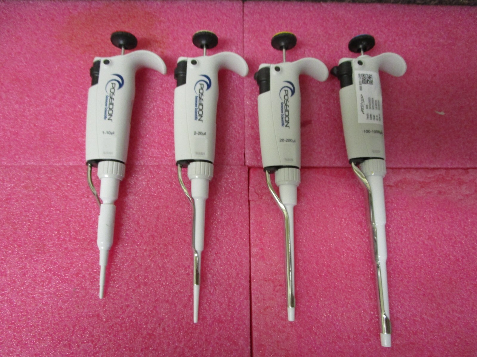 4 POSEIDON Genesee Scientific Pipettes 1-10µL, 2-20µL, 20-200µL, 100-1000µL