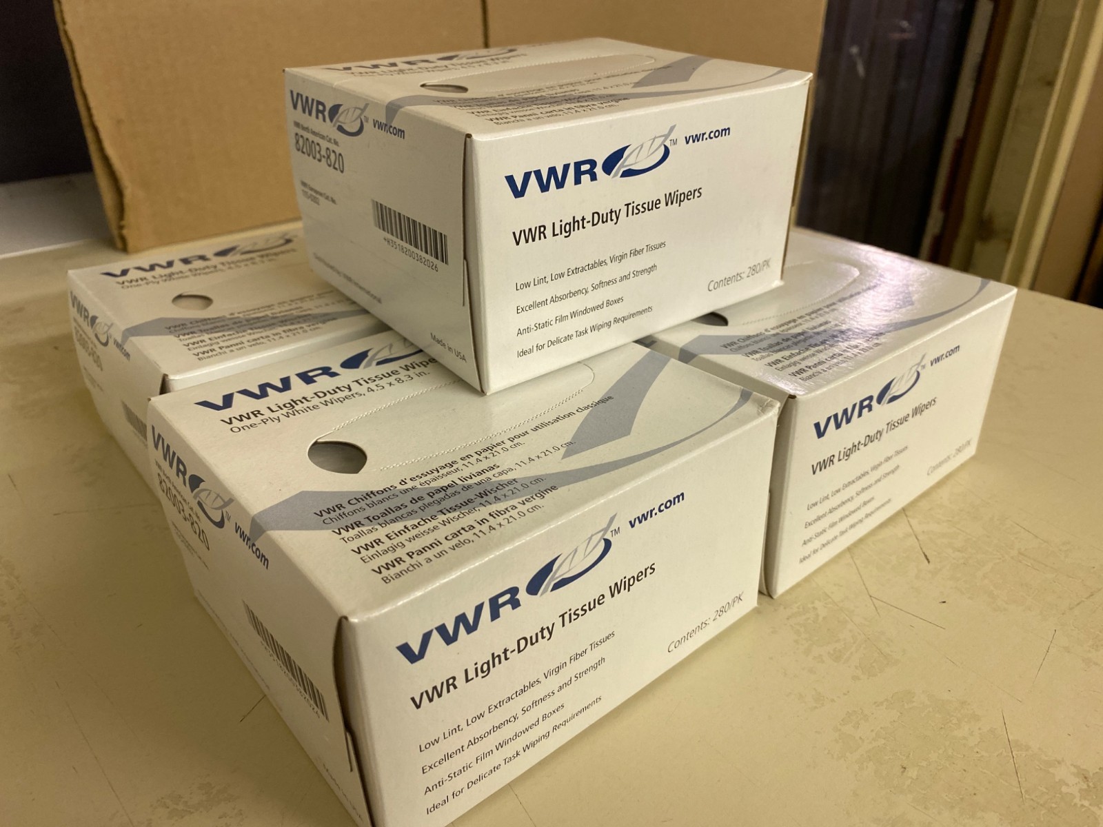 4 Boxes – VWR Light-Duty Tissue Wipers 4.5″ x 8.3″, 1-Ply, 280/Box – 82003-820