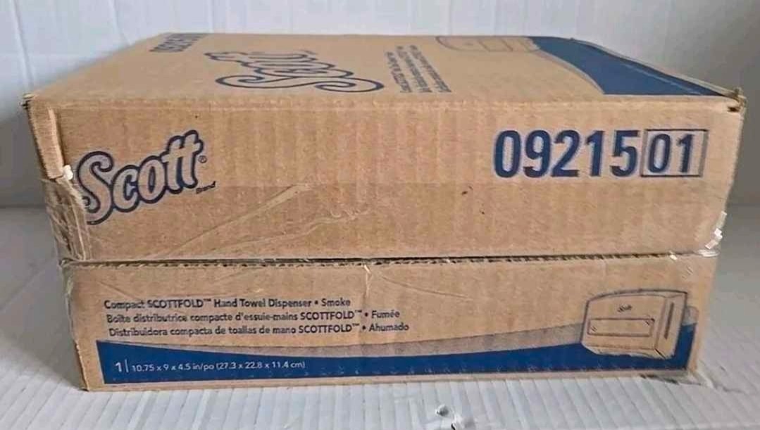 Scott Compact Scottfold Hand Towel Dispenser (10.75 x 9 × 4.5 in)
