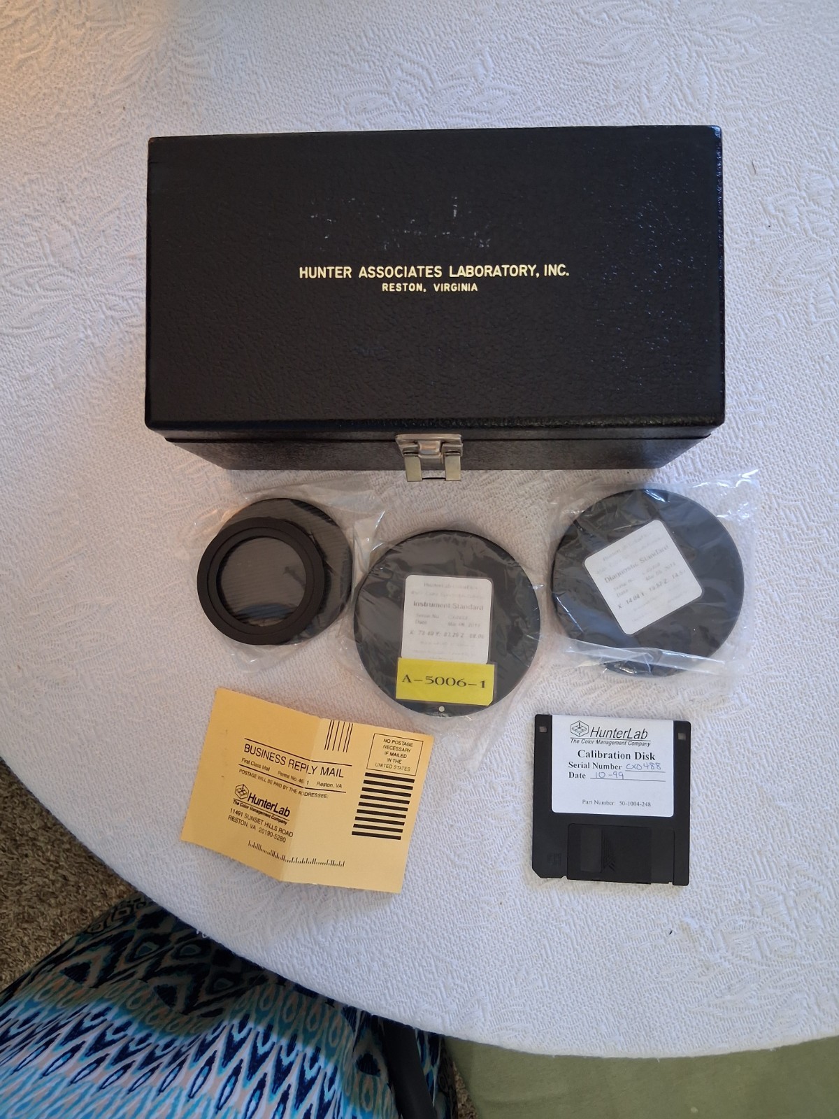 Hunter Associates, Laboratory. Inc. Reston Virginia. USA. Box and Misc.