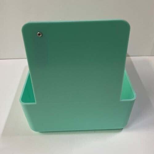 Classic Lab Work Pans Light Green w/clip 20pk 7″ x 5¾» x 2½»