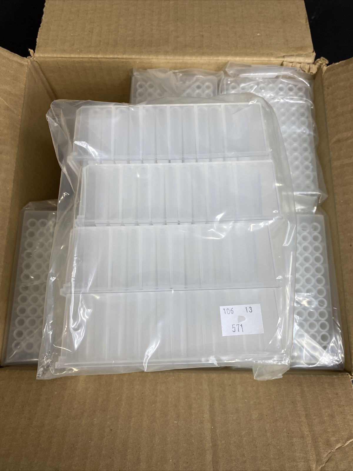 Analytical Sales Collection Microplate with Removable Wells 600 ul 24 Plates