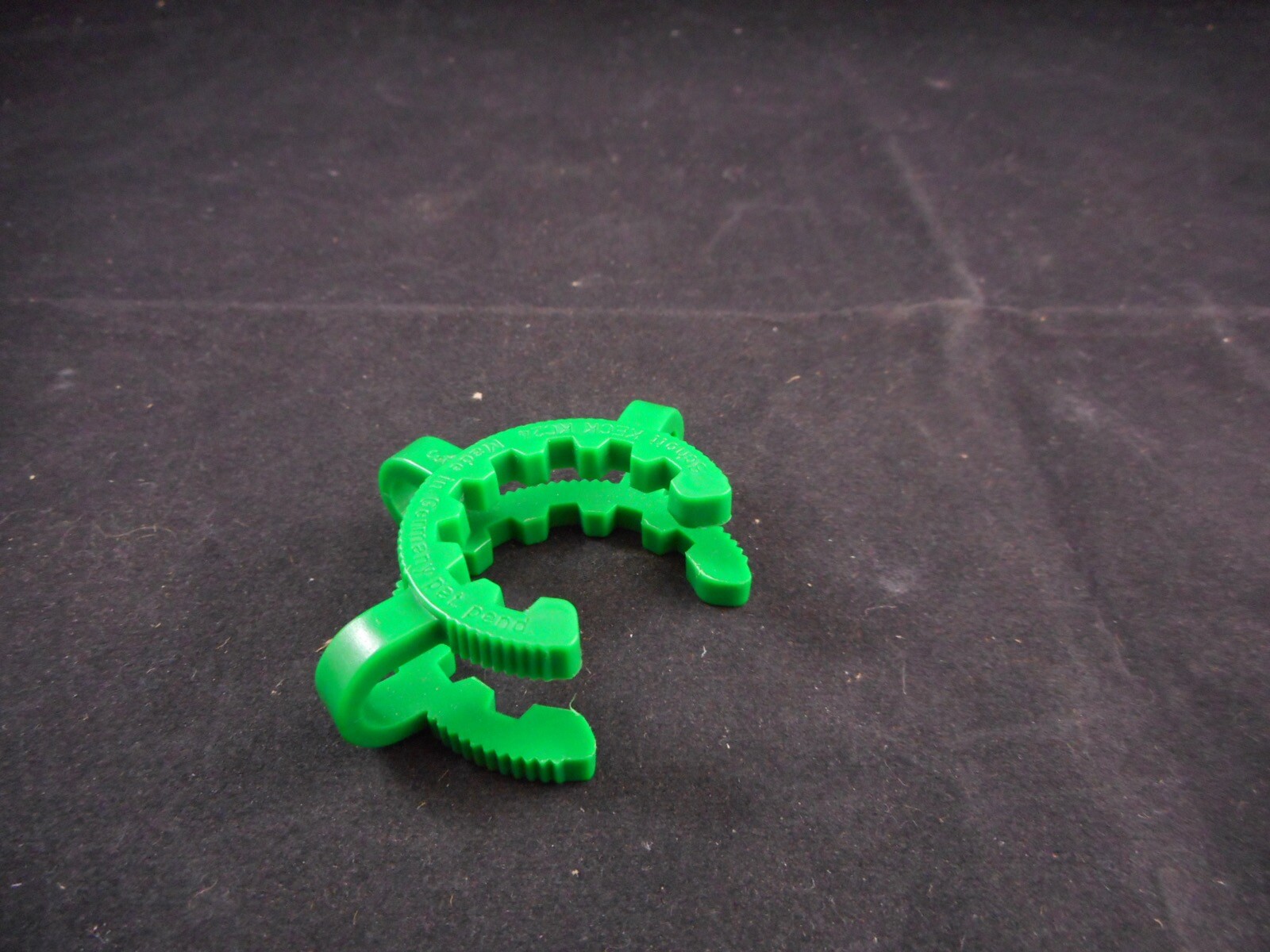 SCHOTT DURAN Plastic Joint Size 24 GREEN KECK Clip for Conical Joints POM KC24