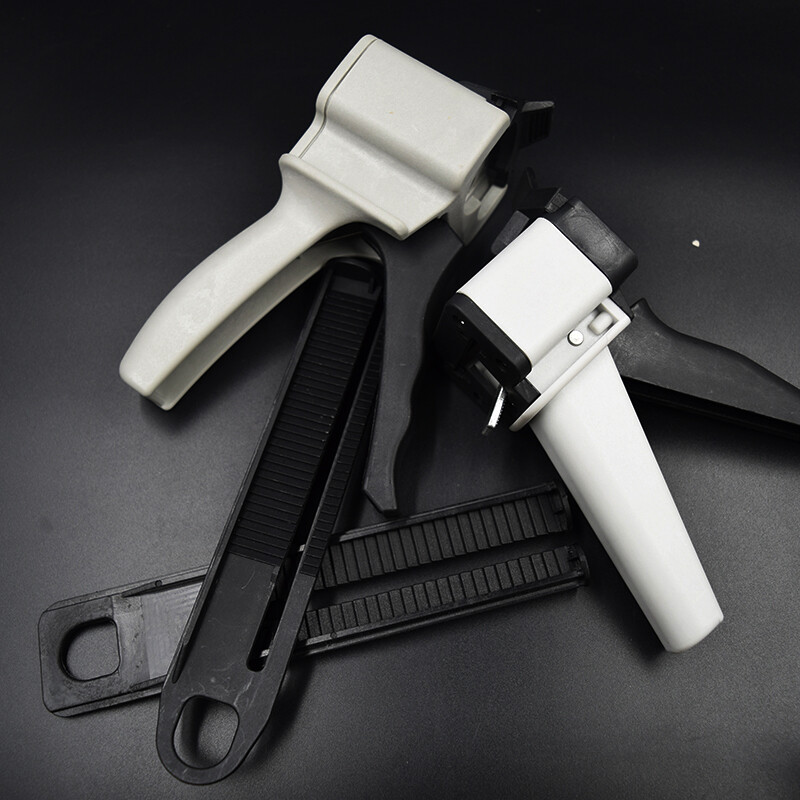 1:1/1:2 4:1/10:1 Ratio Dental Impression Material Mixing Dispenser Caulking Gun