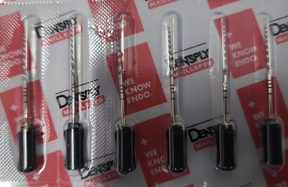 Hand Use Dental Dentsply ProTaper Universal NiTi Files 31 mm F4