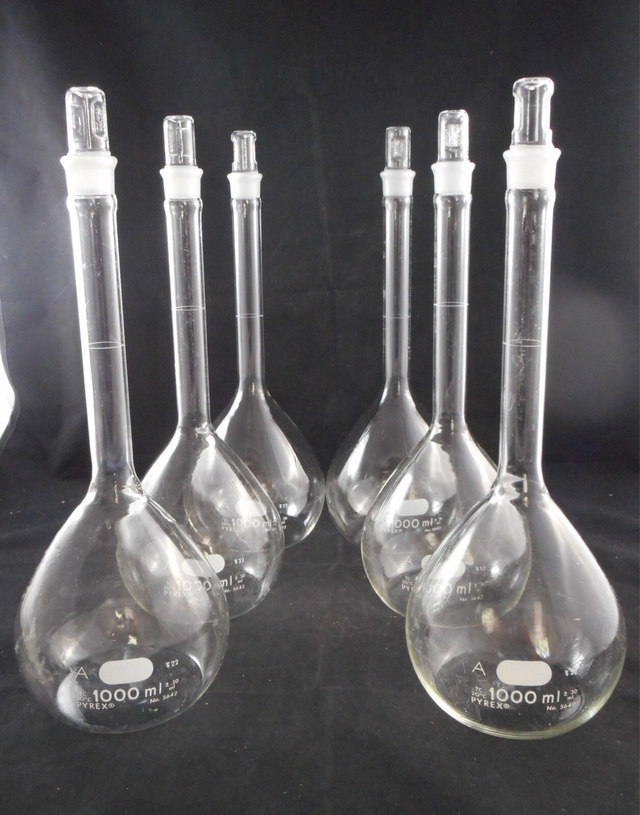 PYREX Glass TC To Contain 1000mL ±0.30 Volumetric Flask Stopper #22 5642 6/CS