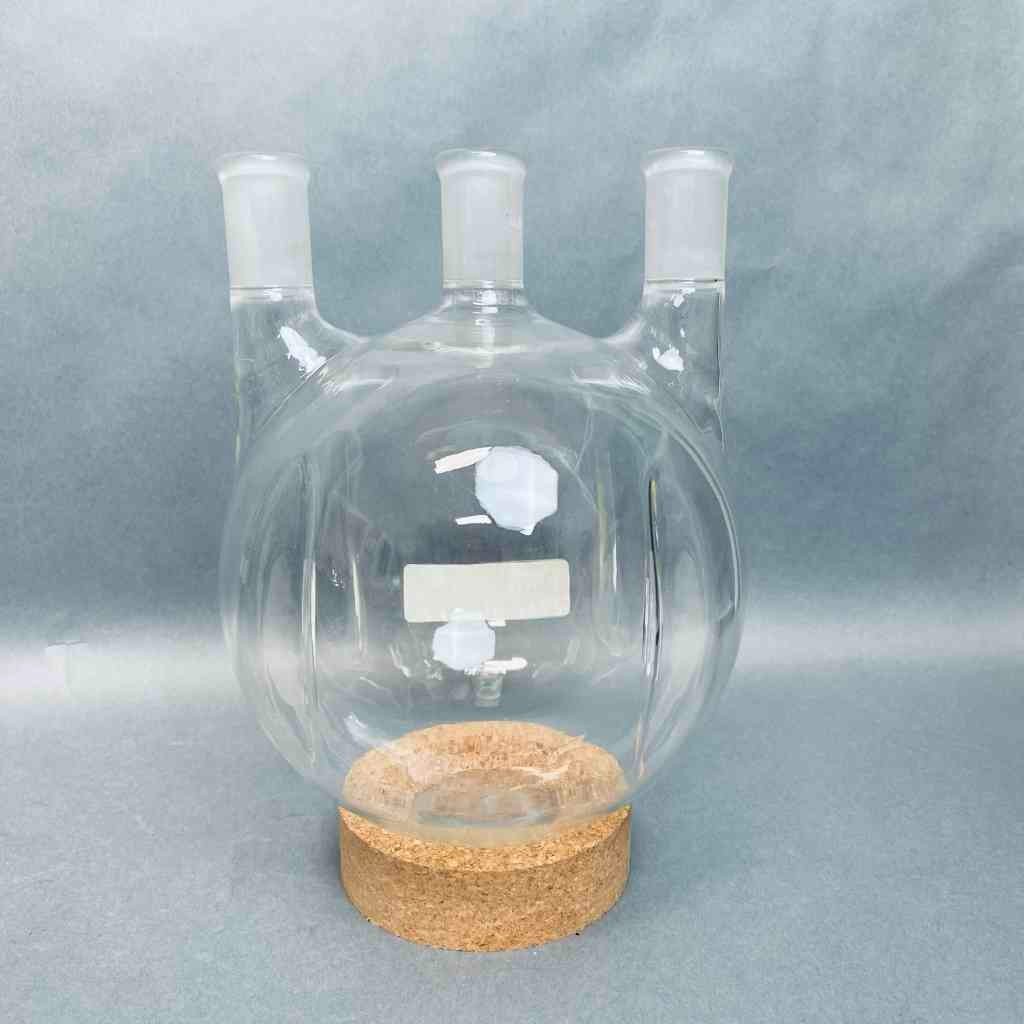 Kontes Round Bottom Flask 3 Neck 3000 ml Morton with 24/40 Joints Straight