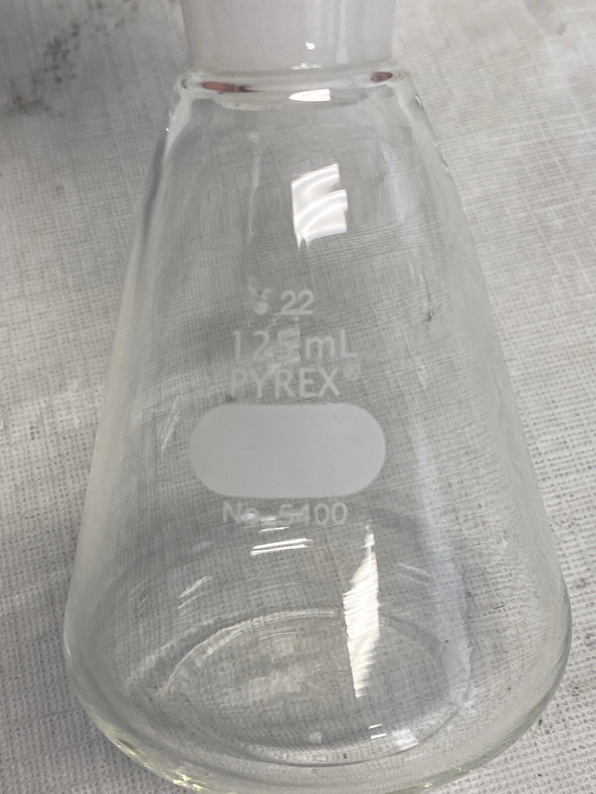 CORNING PYREX 125mL Plain Glass Determination Flask w/ #22 Std Stopper