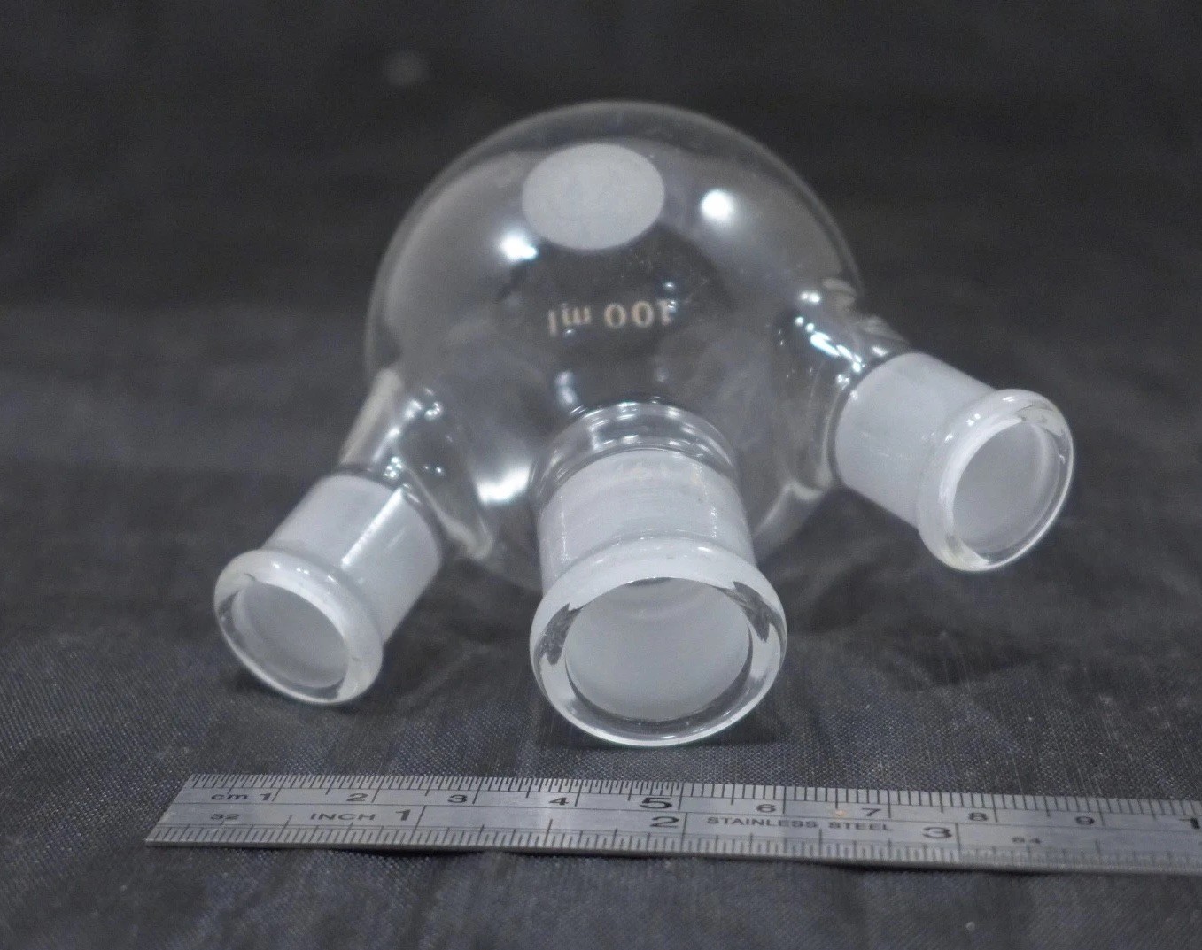 KIMBLE Angled Three-Neck Round Bottom Flask, 19/22 & 14/20, 100mL #295510-0100