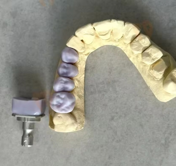 C14 Emax Glass Ceramic Lithium HT/LT Transparency Cerec blocks Dislicate CAD/CAM