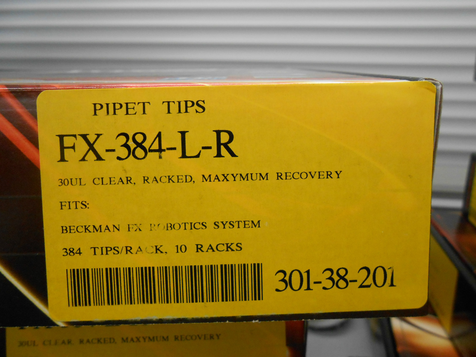 1 BOX OF 10 RACKS OF 384 EACH OF AXYGEN 30µl PIPET TIPS FX-384-L-R