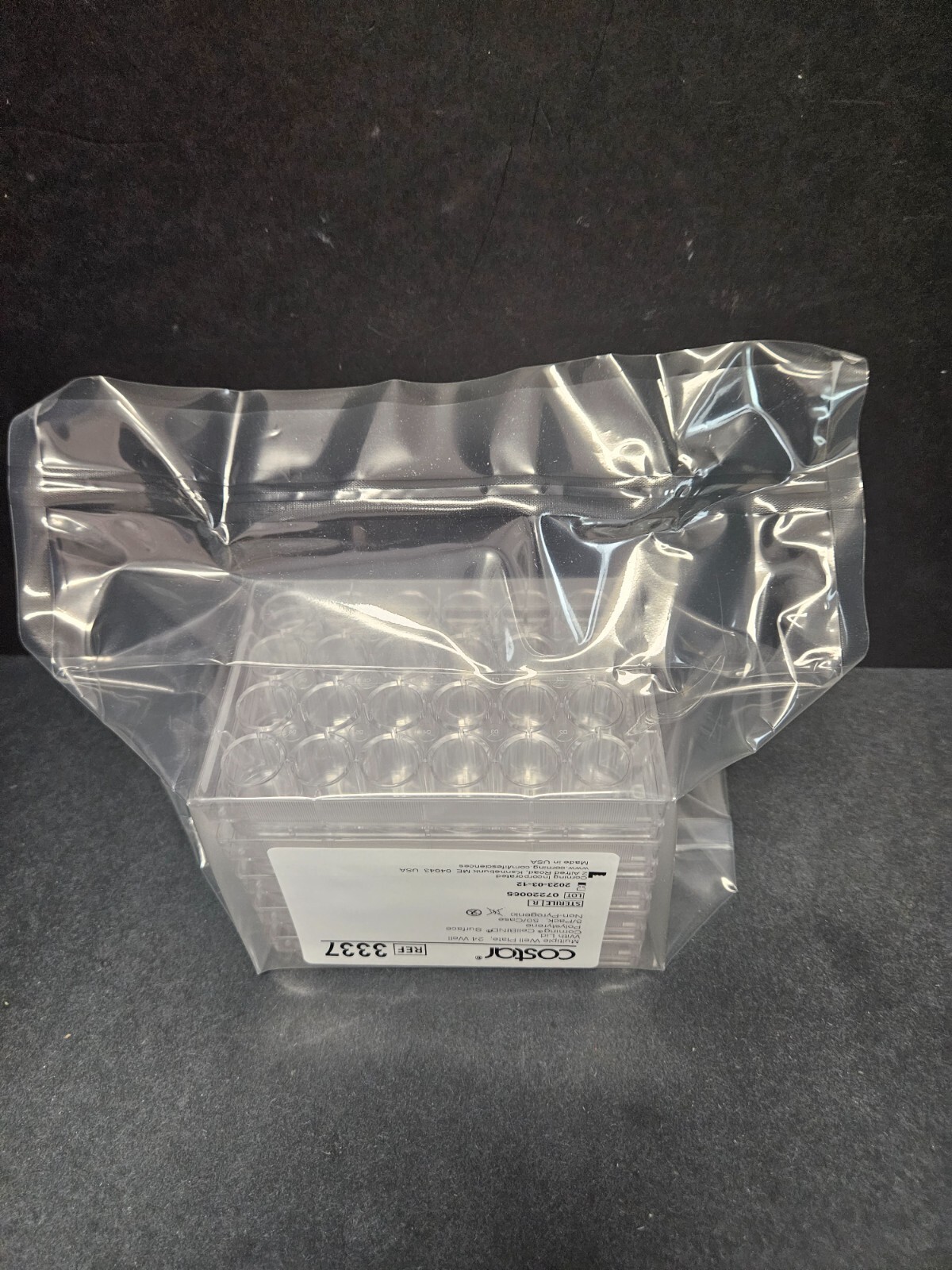 Corning Microplate with Lid CellBIND 24 Well 1.9 cm2 Growth Area 50 Plates