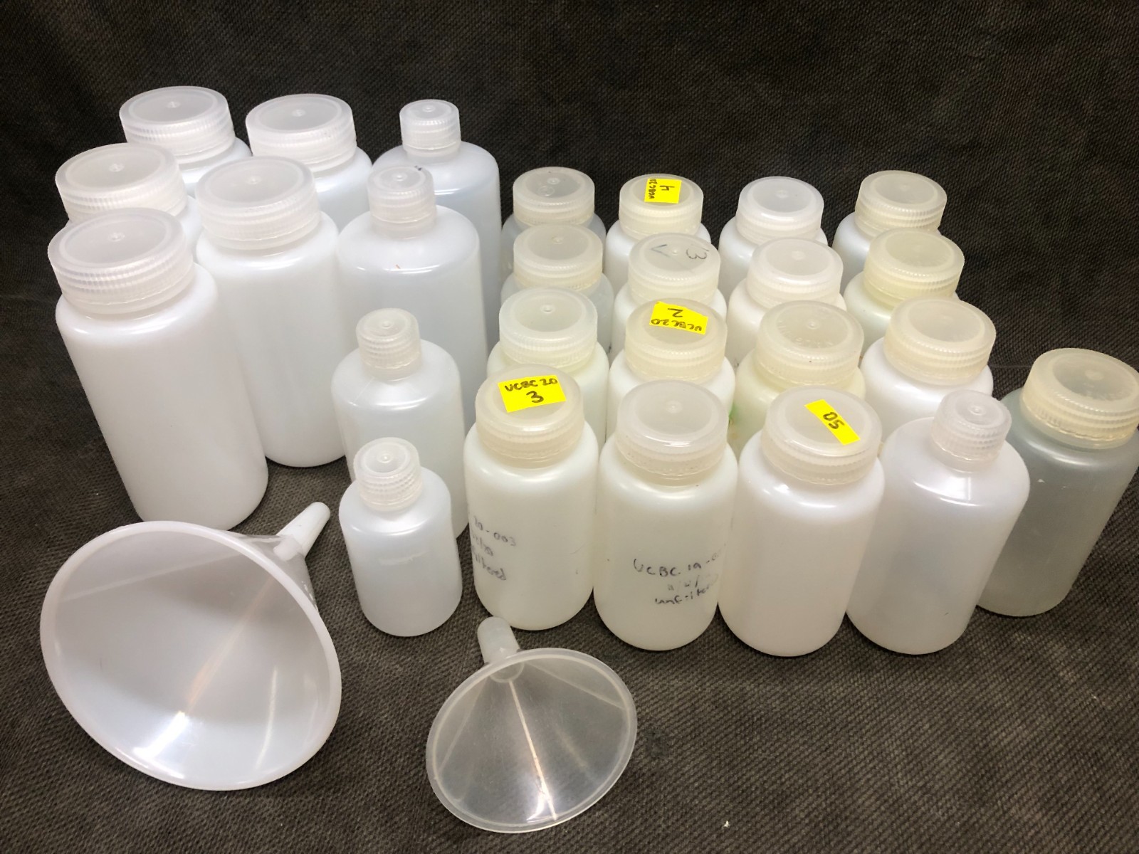 26 Nalgene Plastic Bottle HDPE Narrow & Wide Mouth & Screw Cap