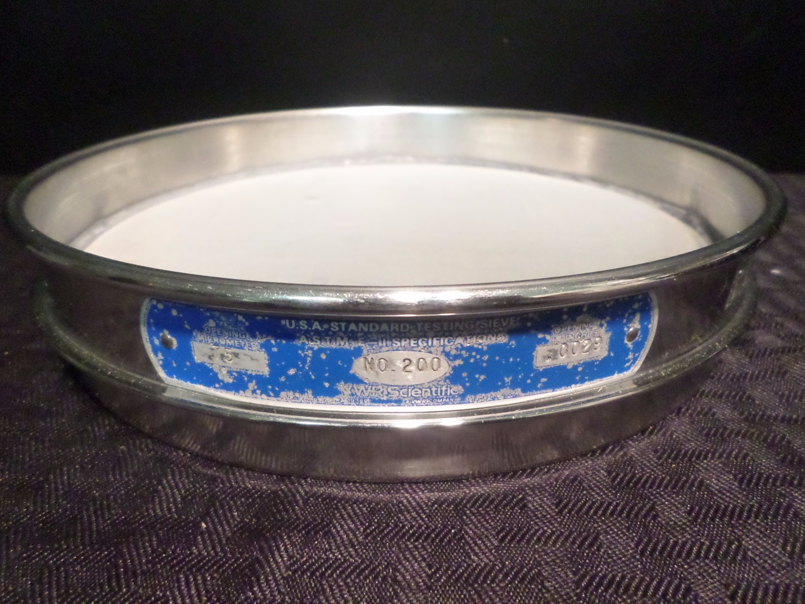 VWR 8″ U.S. Standard No. 200 Mesh SS Half Height Test Sieve 75μm 0.0029″ 57334