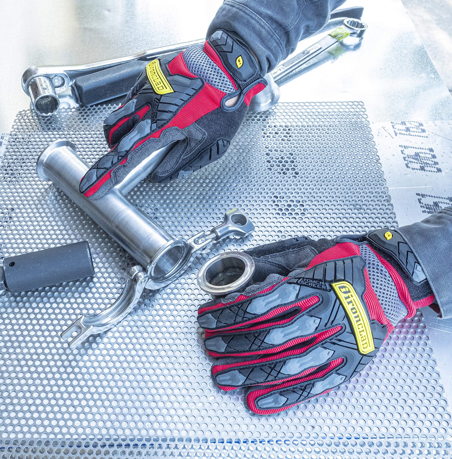 Ironclad Command Impact 360 Cut A6 Work Gloves Touch Screen Gloves Conductive