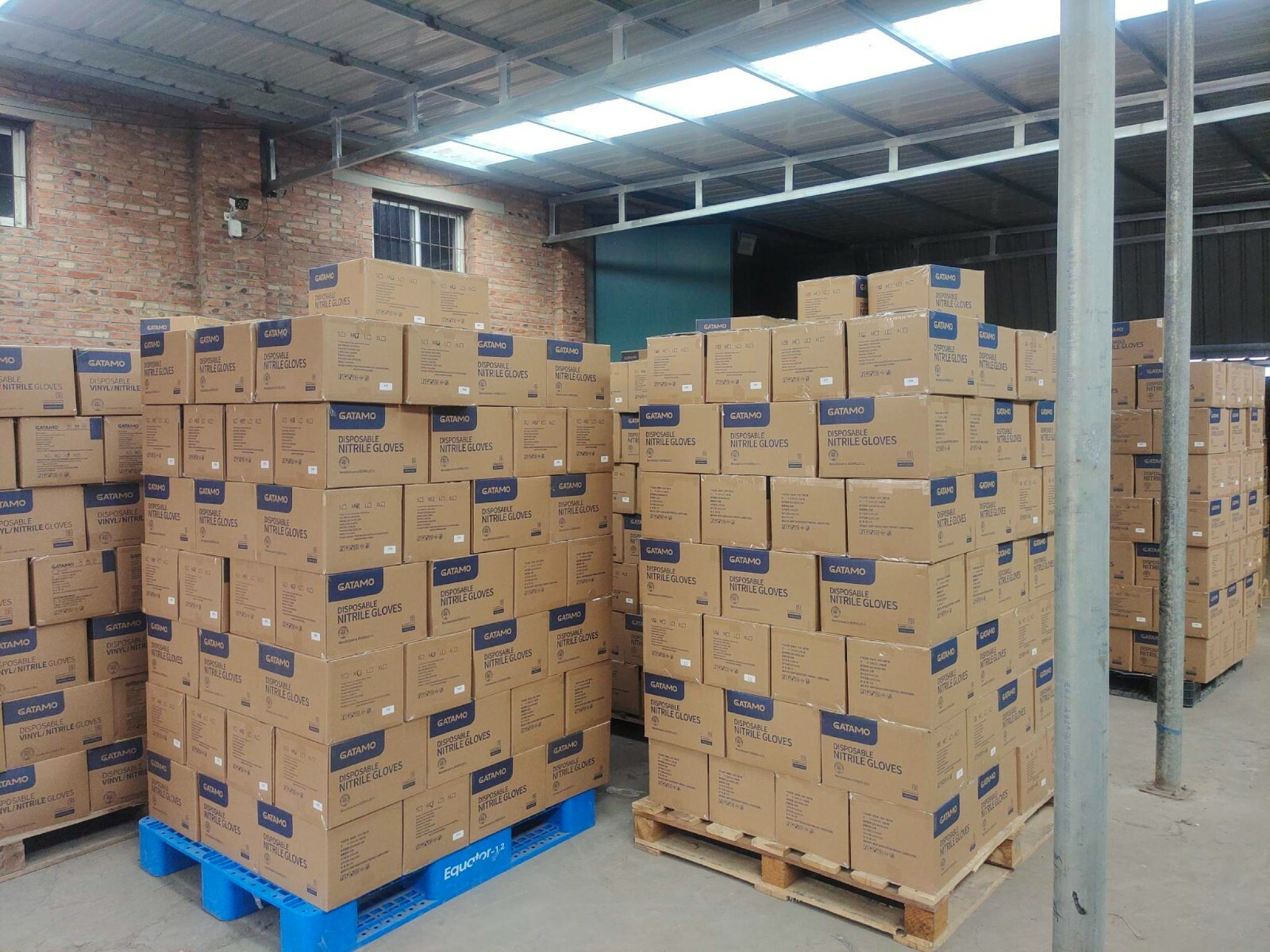 GATAMO DISPOSABLE NITRILE GLOVES | 3 SIZES: SMALL MEDIUM LARGE | BLUE COLOR
