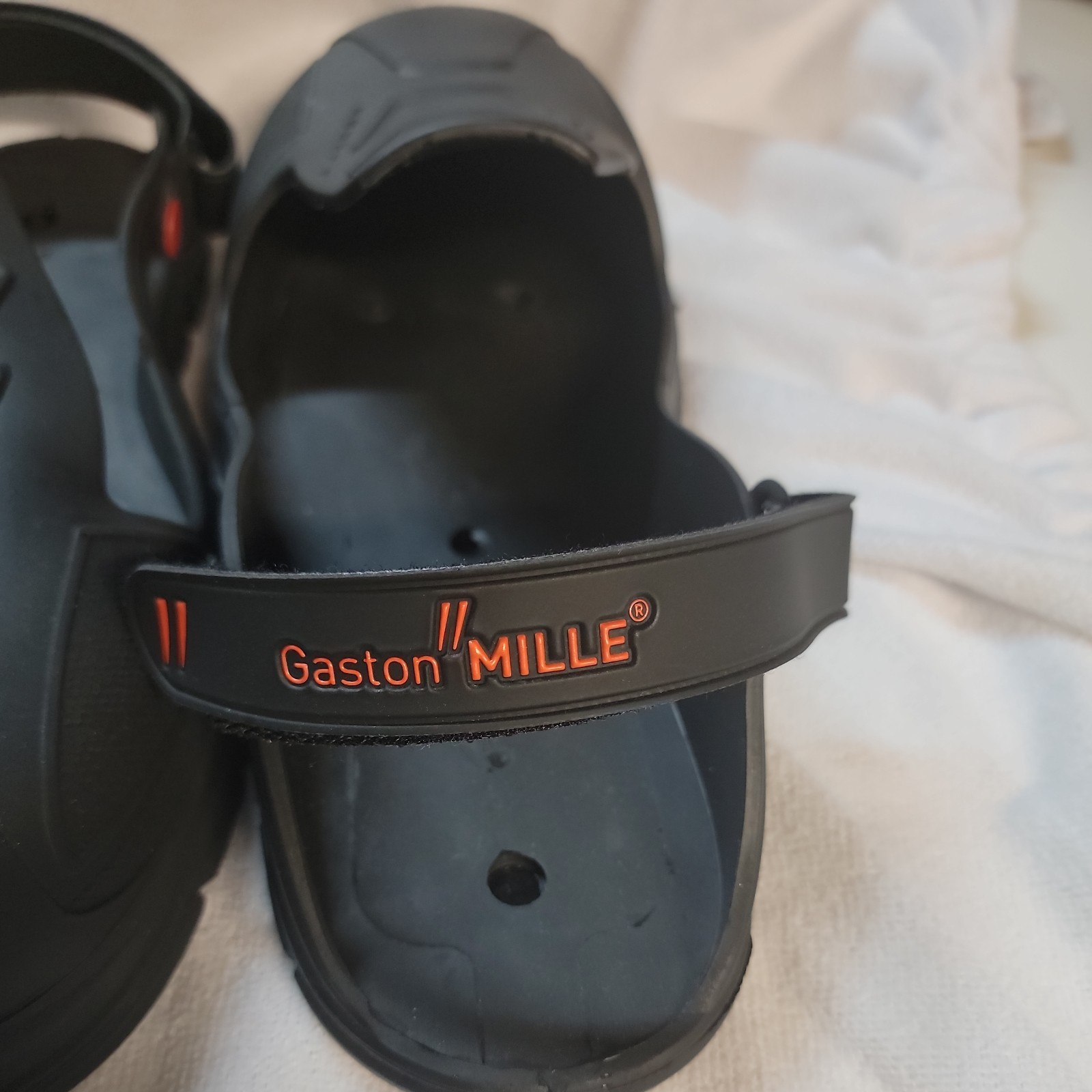 Gaston Millie MFPUL-L Black Slip On Steel Overshoe, Large (fits shoes 10.5-13)