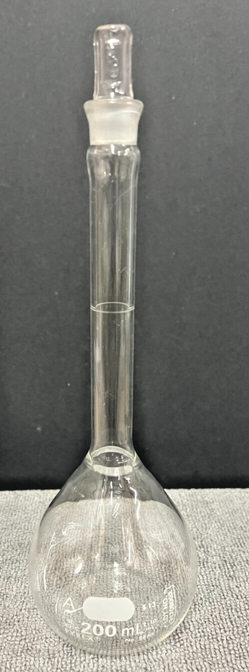 Pyrex 5640-200 200 mL Class A Verified Volumetric Flask with Stopper