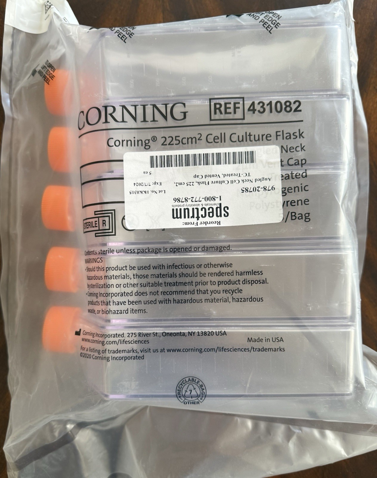 NEW CORNING 431082 225cm² Cell Culture Flask Angled Neck Nonpyrogenic Vent Cap