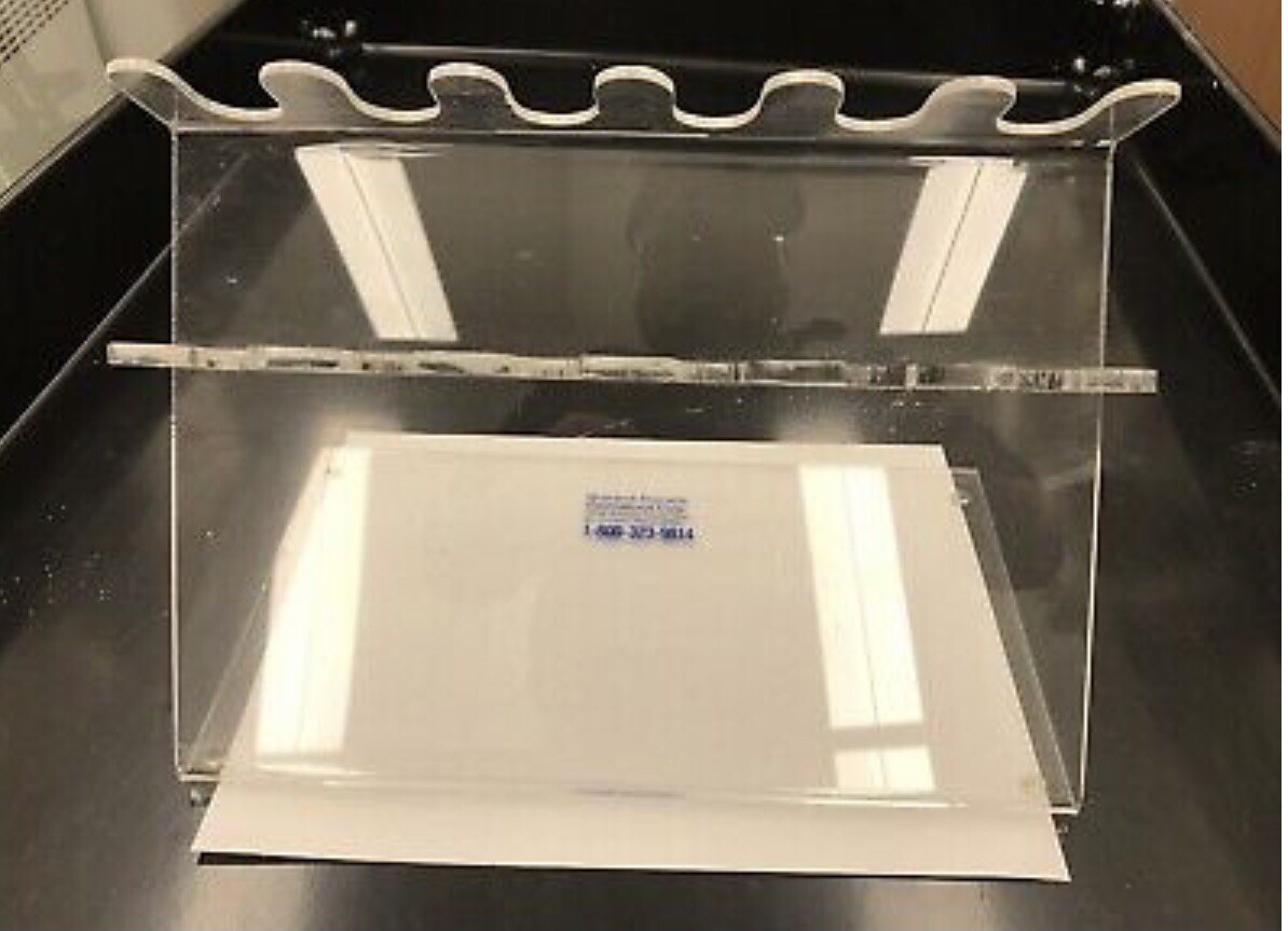 RPI Pipette Workstation Holding Six Pipettes