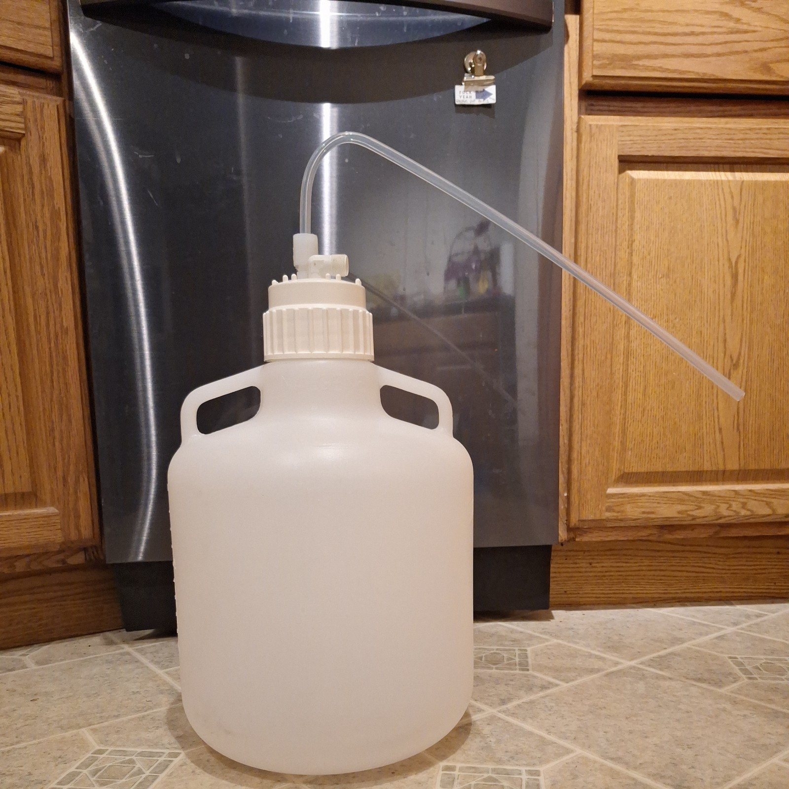 4 Gallon/15 Liter Nalgene LDPE Carboy. With Filling/venting Closure. No Spigot
