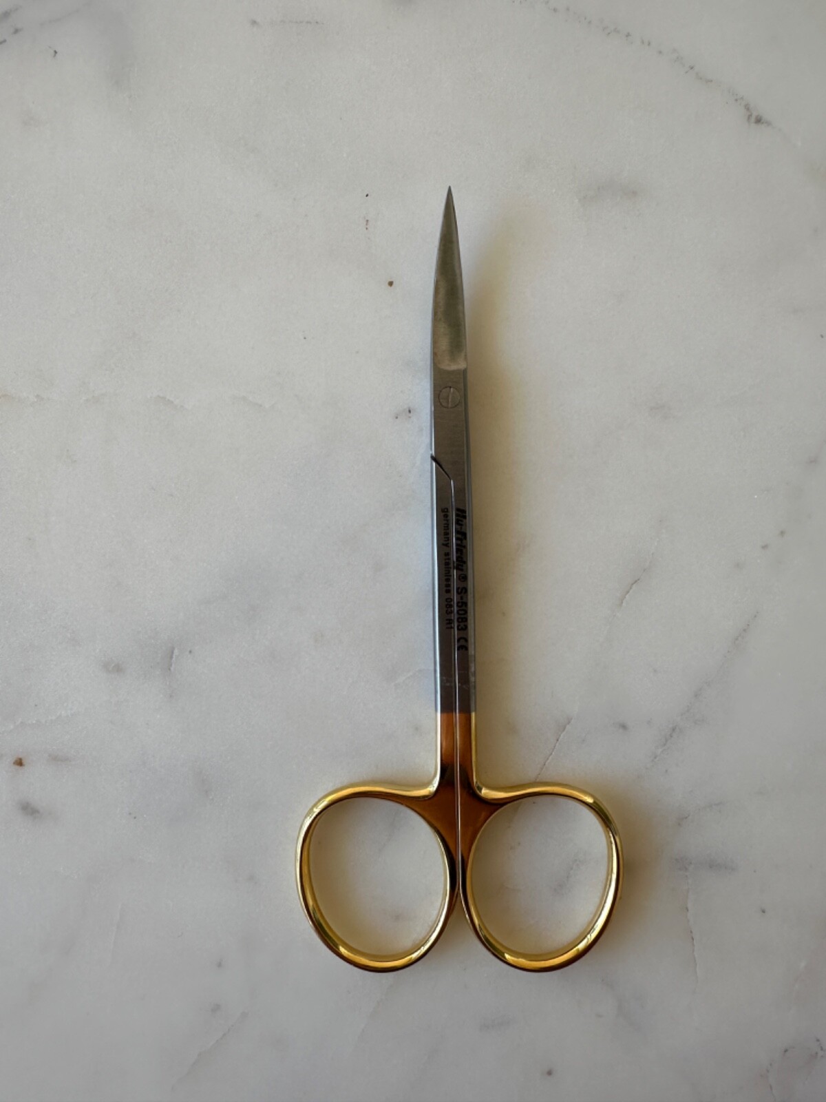 🦷HU-FRIEDY SCISSORS IRIS #S5083 ANGLED, PERMASHARP 11.5CM