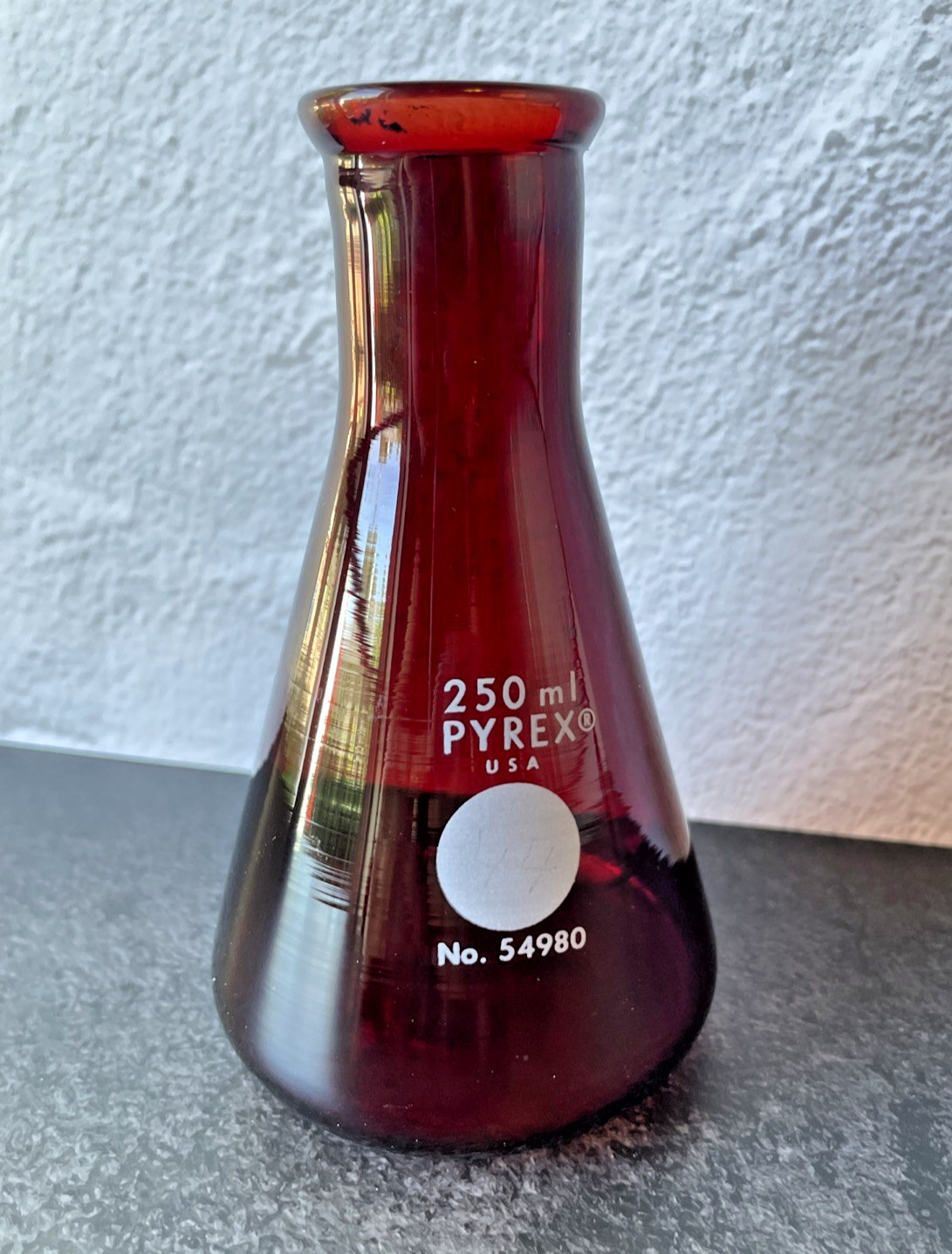 PYREX 250ml 54980 Red Erlenmeyer Flask Chemistry Lab Glass Beaker U.S.A.