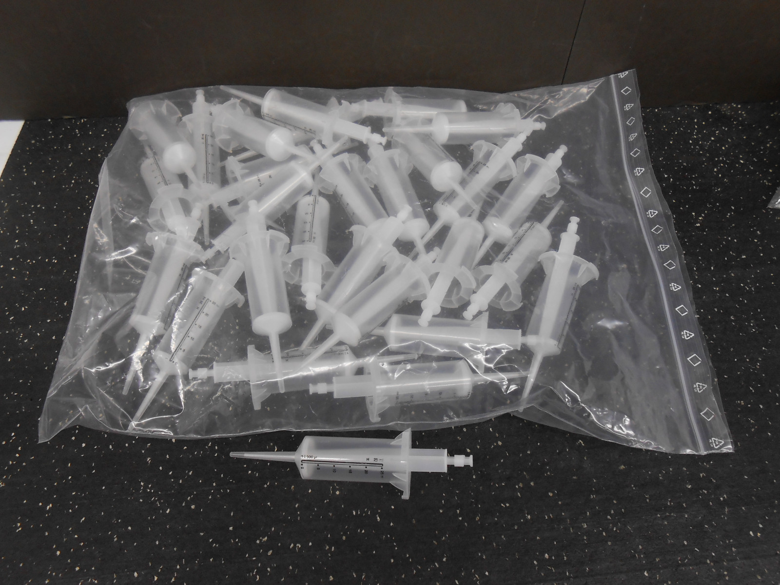 EZ SYRINGE 25ML NON STERILE FOR USE WITH REPEATING PIPETTES 25/BAG
