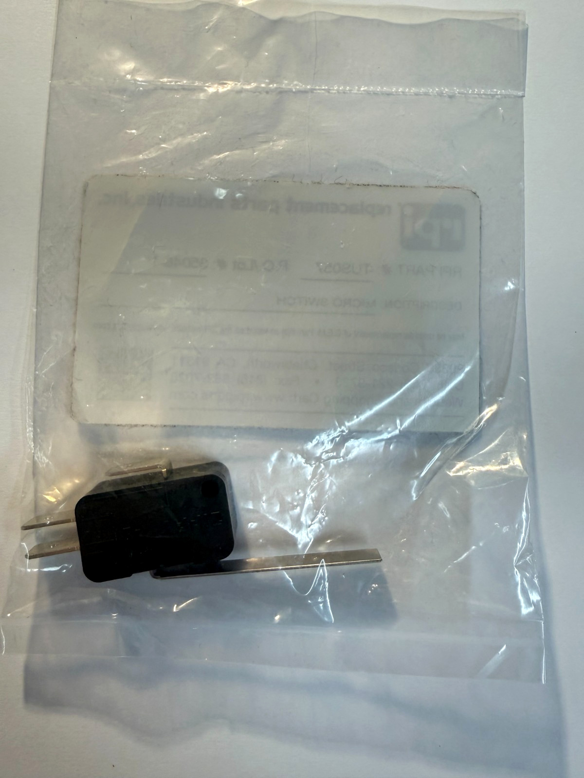 Tuttnauer Sterilizer Micro Switch – RPI Part #TUS057, OEM Part #ELE036-0012