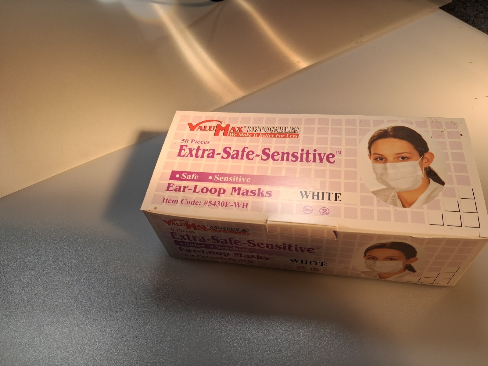 12 pks Disposable Earloop 50. White Face mask (see the pintura for details.