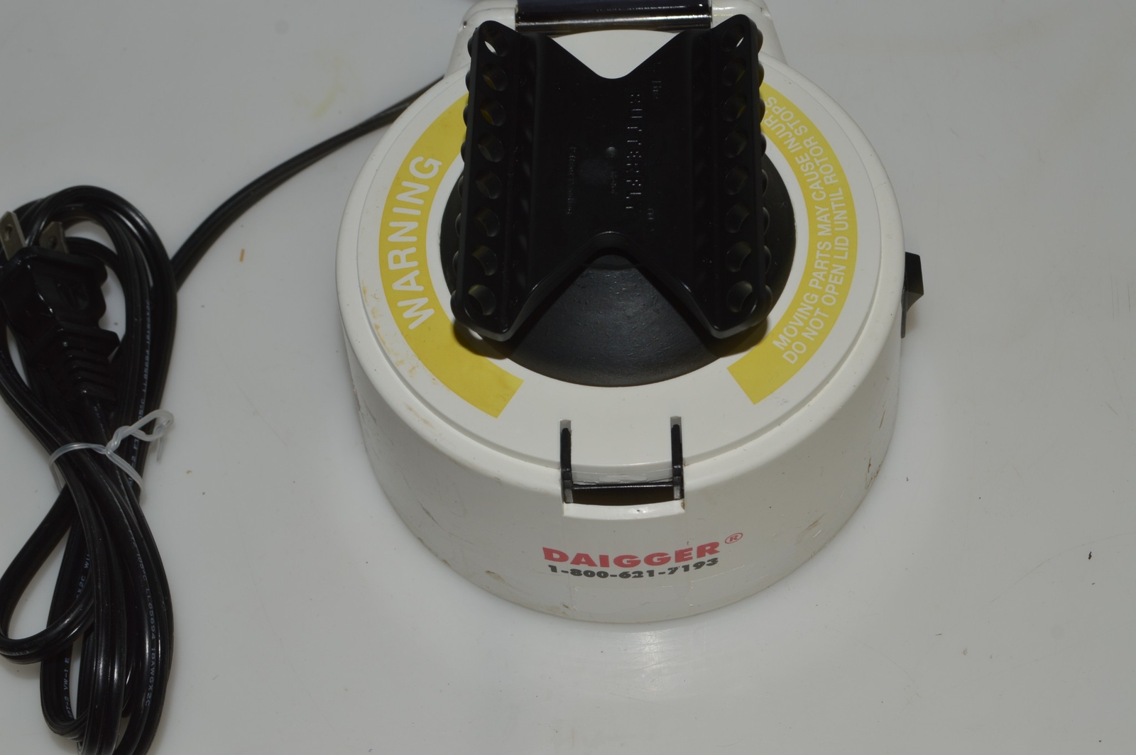 DAIGGER MICRO CENTRIFUGE MODEL AL 110 VAC (IET35)