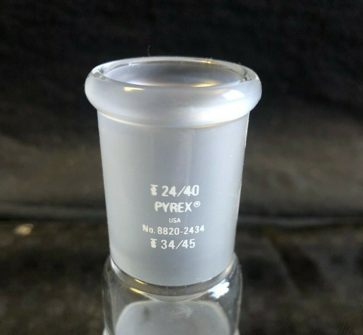 Corning Pyrex Glass Enlarging Adapter 24/40 Outer & 34/45 Inner Joints 8820-2434