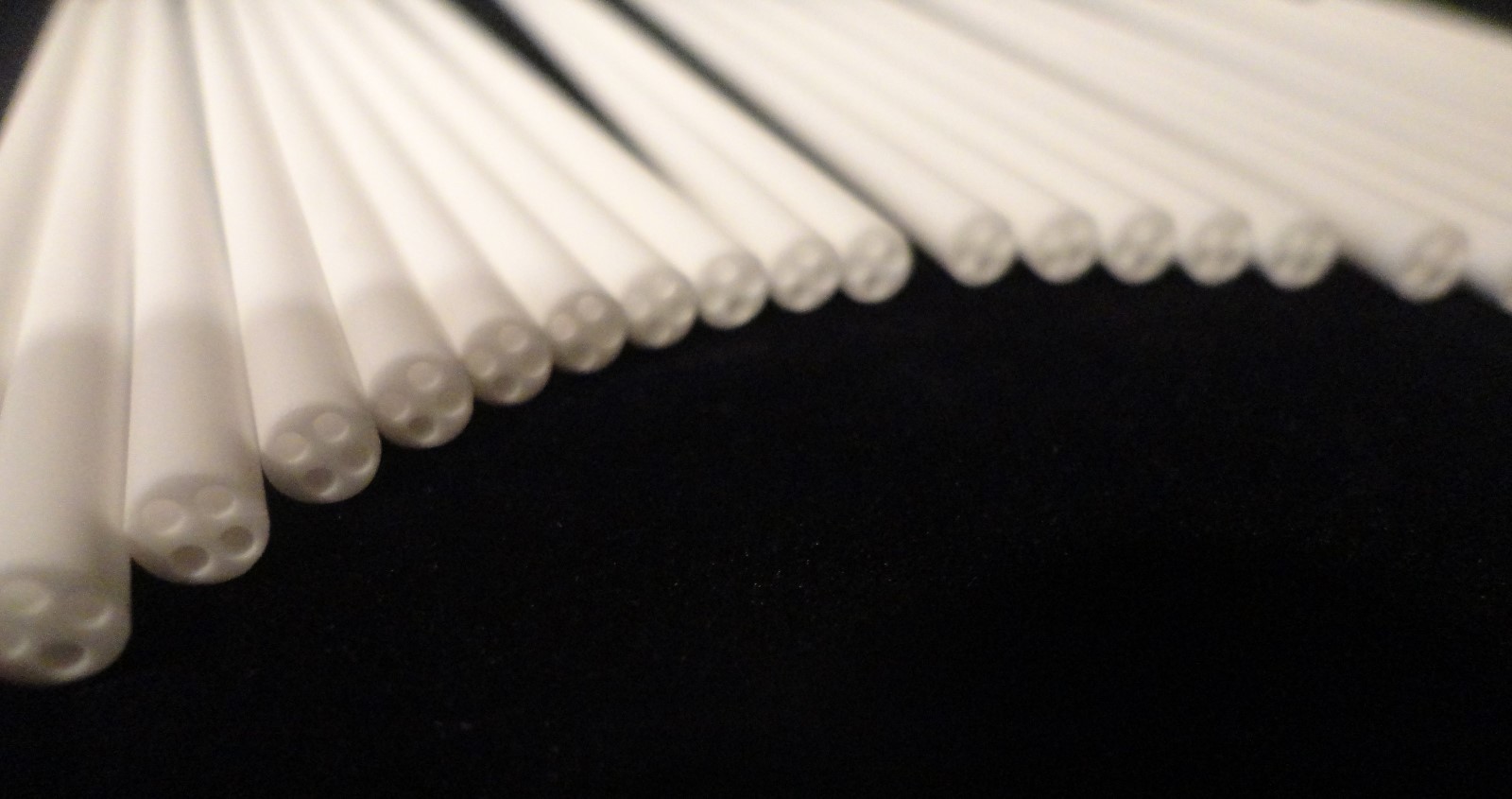 6.875″ x 0.125″ HIGH PURITY FOUR BORE ALUMINA CERAMIC THERMOCOUPLE TUBE No.:154