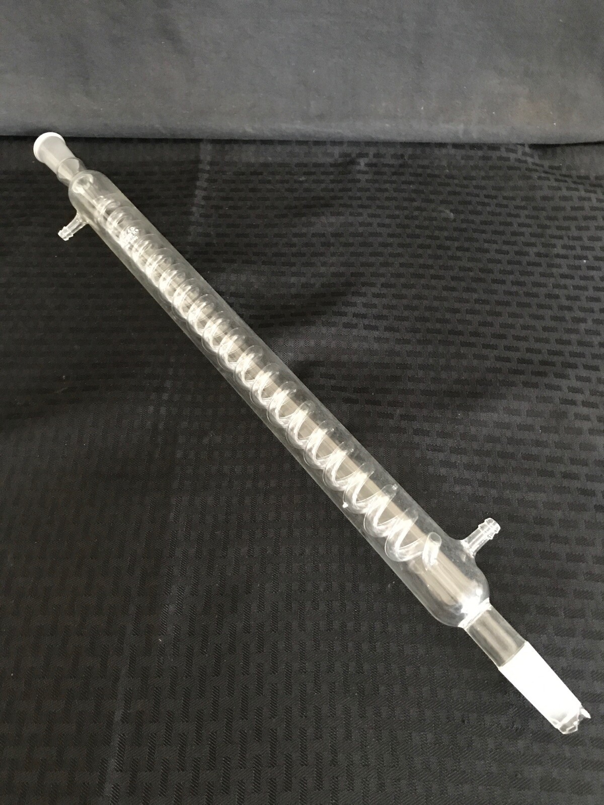 PYREX 24/40 Glass Spiral Graham Condenser 500mm Effective Length 650mm OAL 2560B