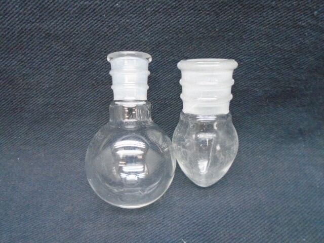 (2) WILMAD LABGLASS 15mL Glass Pear Shaped & 25mL Round Bottom Flask 19/22 14/20