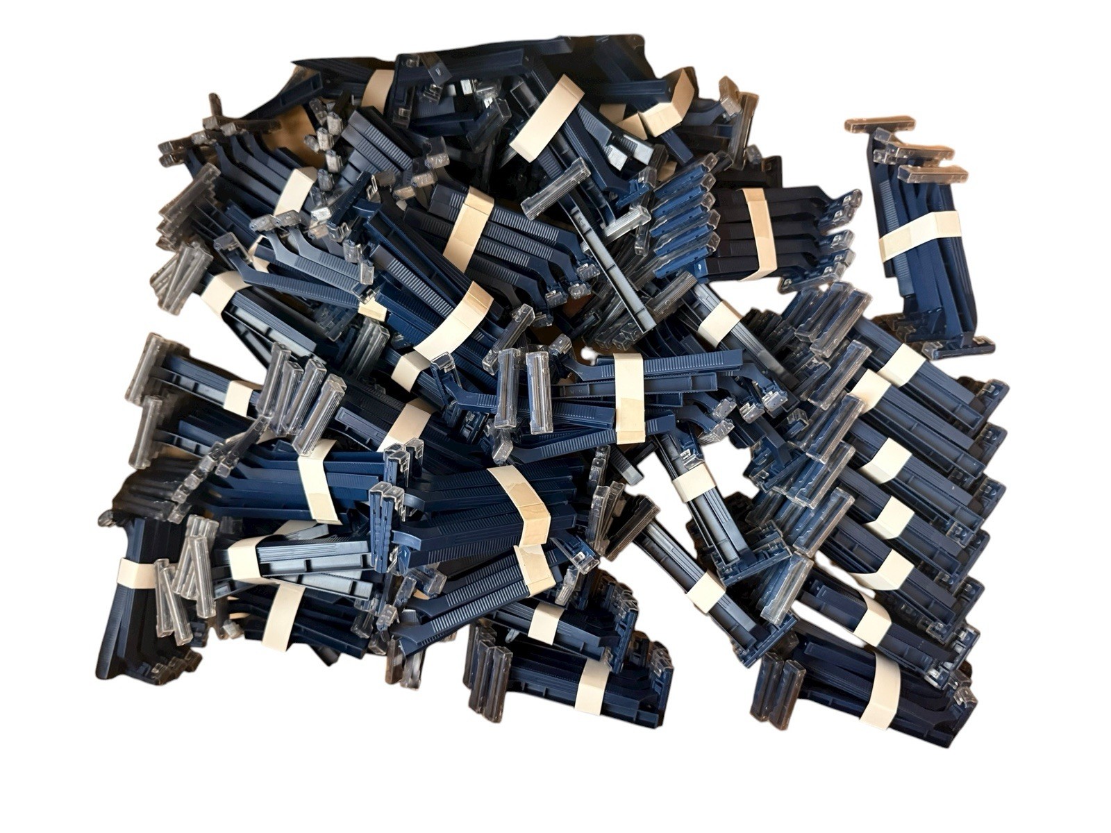 Personal Razor Single Edge Twin Blade Blue 100 per Box (I4)