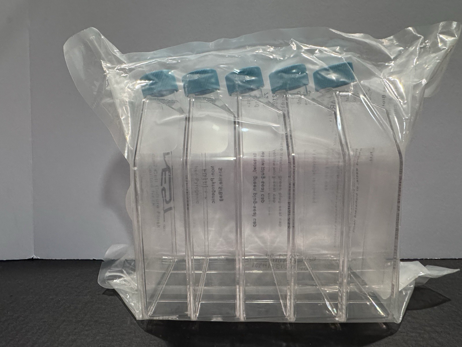Nest Cat No 721003 Cell Culture Flask Vent Cap 225cm2 950mL (5 Pack)