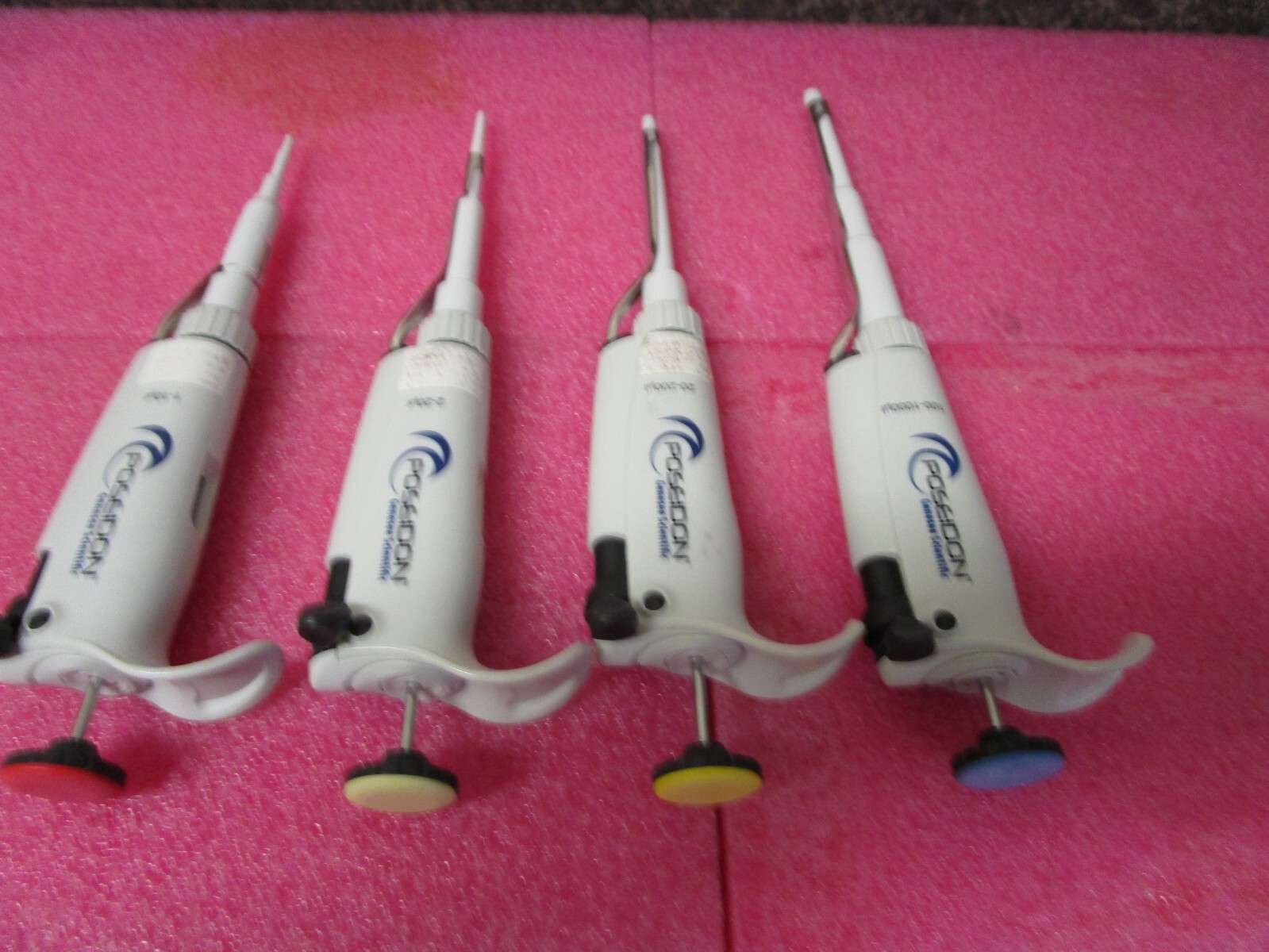 4 POSEIDON Genesee Scientific Pipettes 1-10µL, 2-20µL, 20-200µL, 100-1000µL