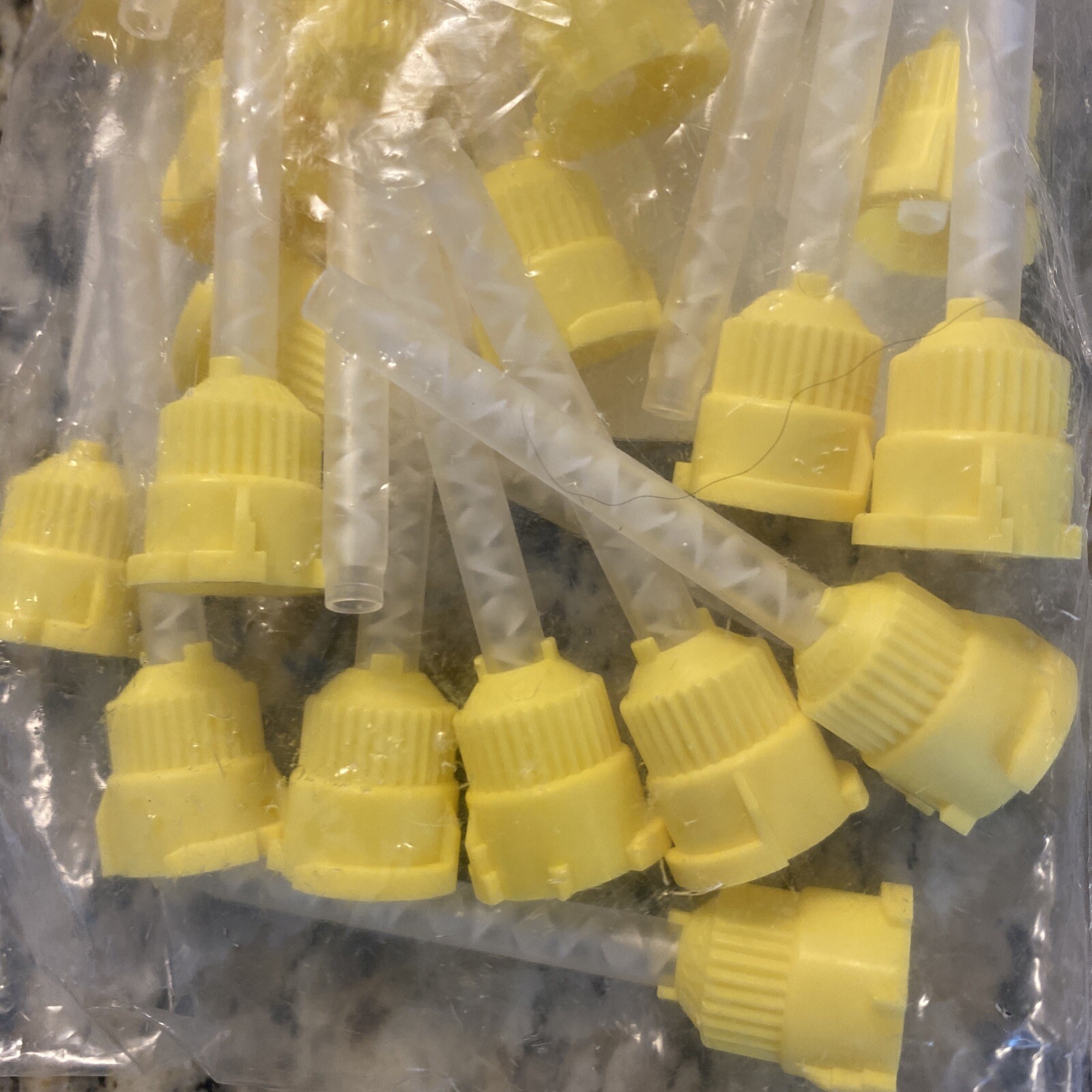 Parkell Mixing Tip with Yellow Base for 50ml Absolute Dentin – Bag x30