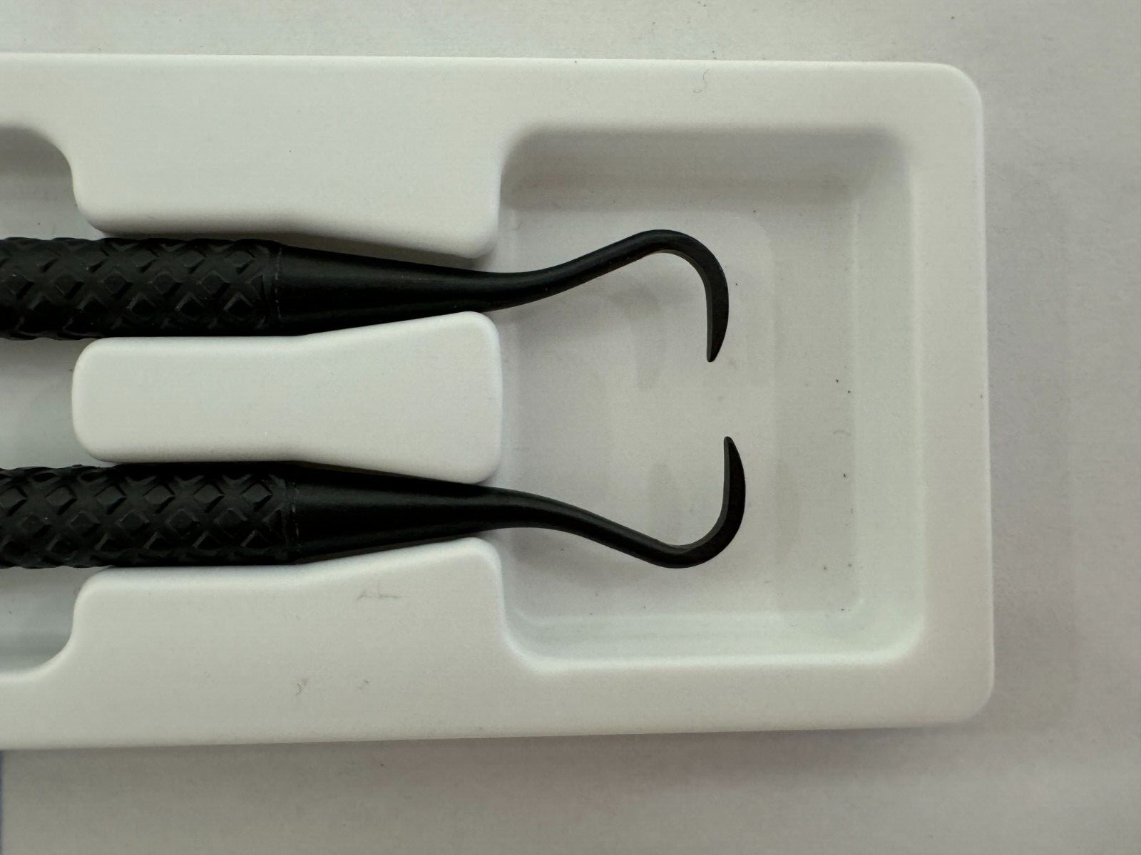 Premier Dental Plastic Scaler – 137 (Set of 2)