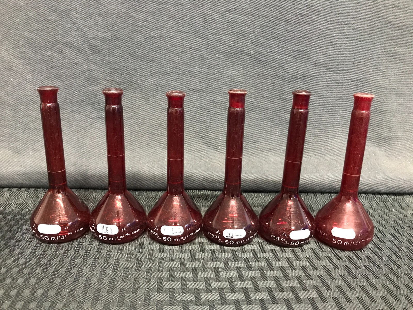 (6) PYREX Red Low Actinic Glass Class A 50mL ±.05 Volumetric Flask 55640-50 B